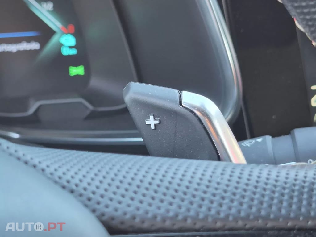 DS DS7 Crossback E-Tense Performance Line EAT8
