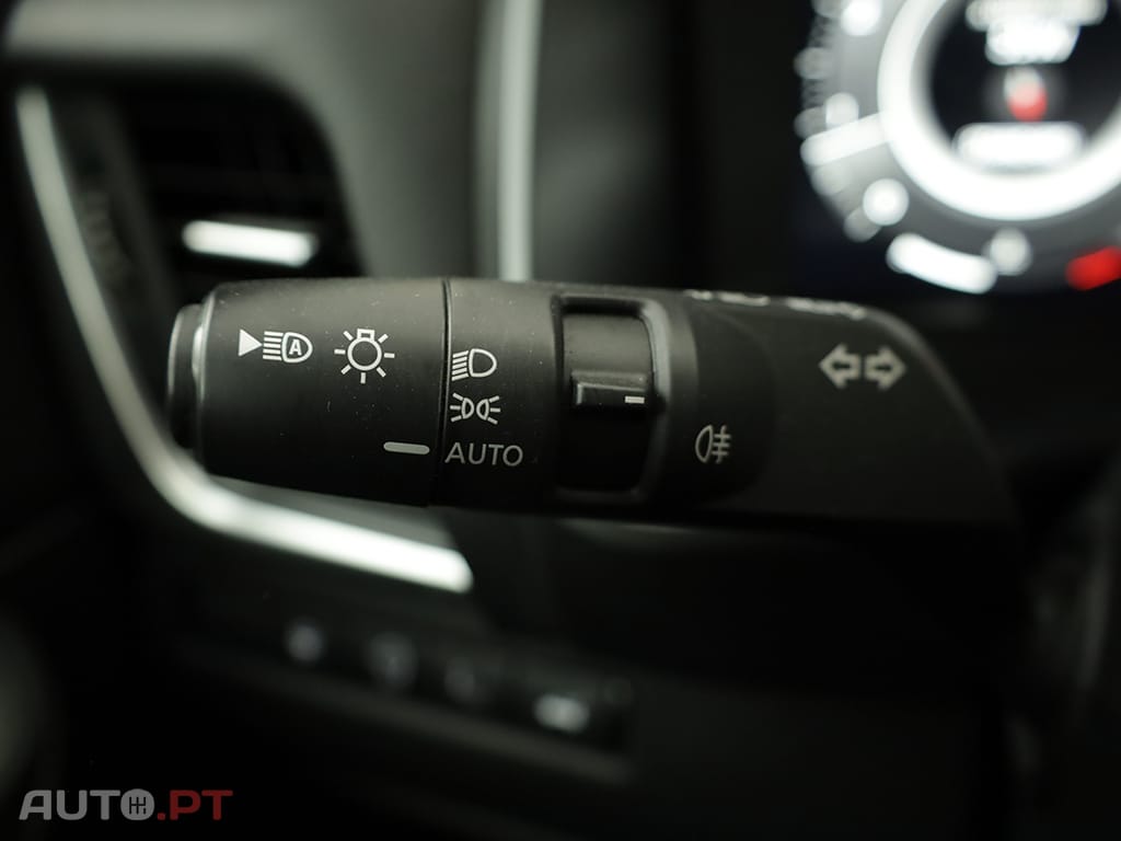 Nissan Qashqai 1.3 DIG-T N-Connecta LED Xtronic