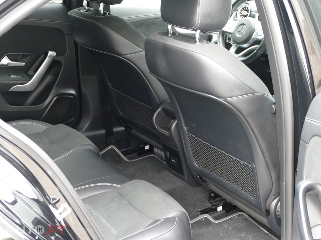 Mercedes-Benz A 250 e AMG Line