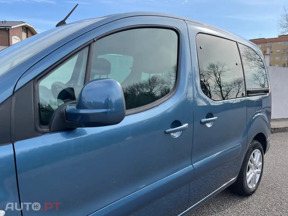 Peugeot E-Partner 50 kWh Premium Standard
