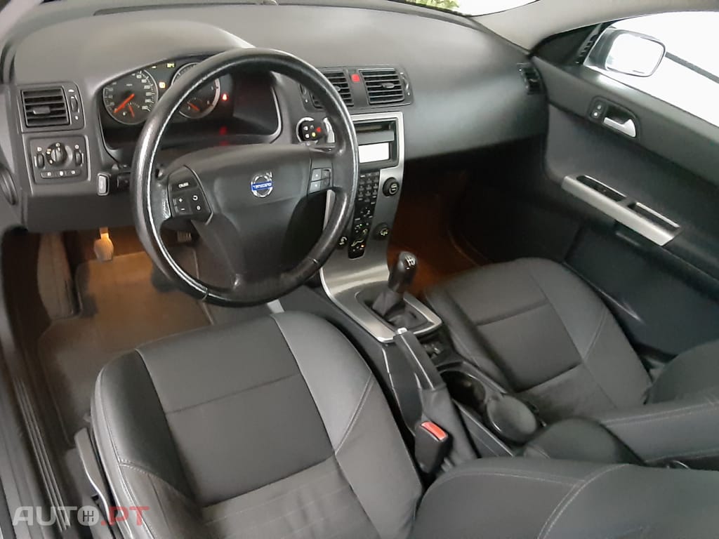 Volvo V50 Momentum 1.6 D 110 CV