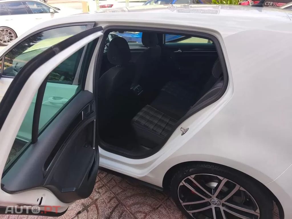 Volkswagen Golf 2.0 TDi GTD