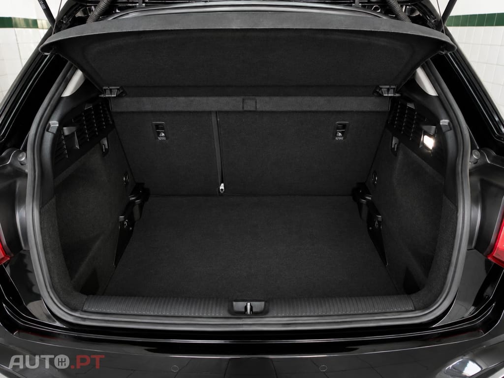 Audi Q2 30 TFSI S line