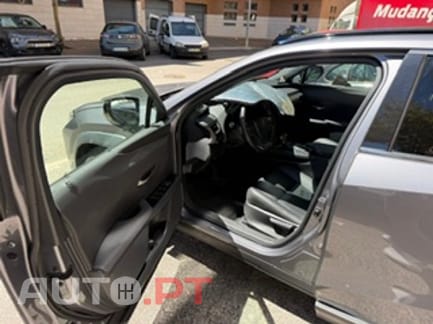 Lexus UX 250H
