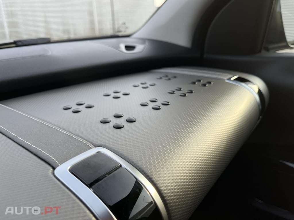 Citroen C4 Cactus Pure Tech 110 Stop&Start EAT6 Shine