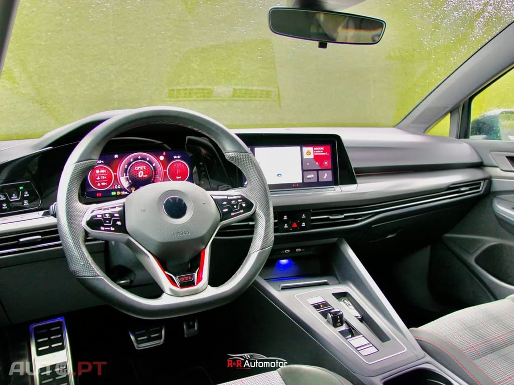 Volkswagen Golf 2.0 TSI GTI DSG Performance