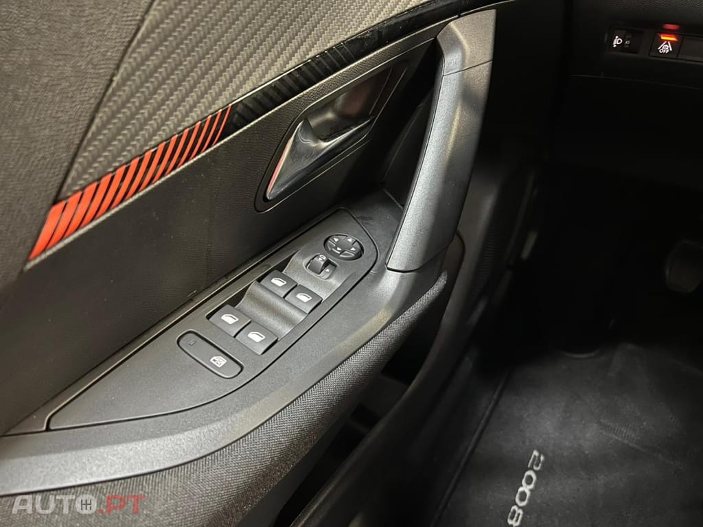 Peugeot 2008 1.2 PureTech 100cv Active Pack