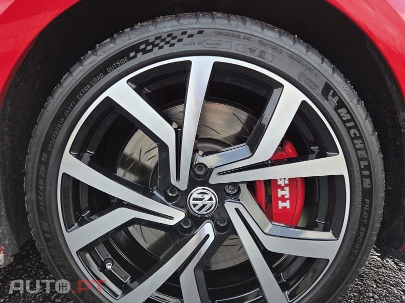 Volkswagen Golf 2.0 TSi GTi DSG Performance