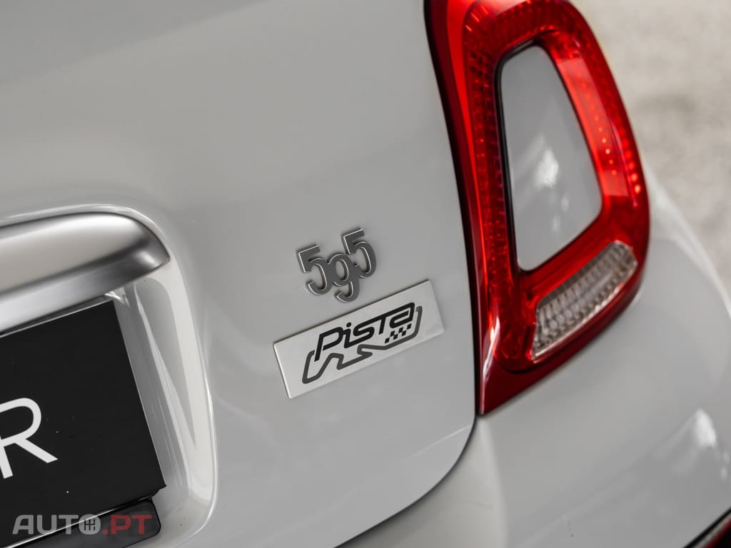 Abarth 595 1.4 T-Jet Pista