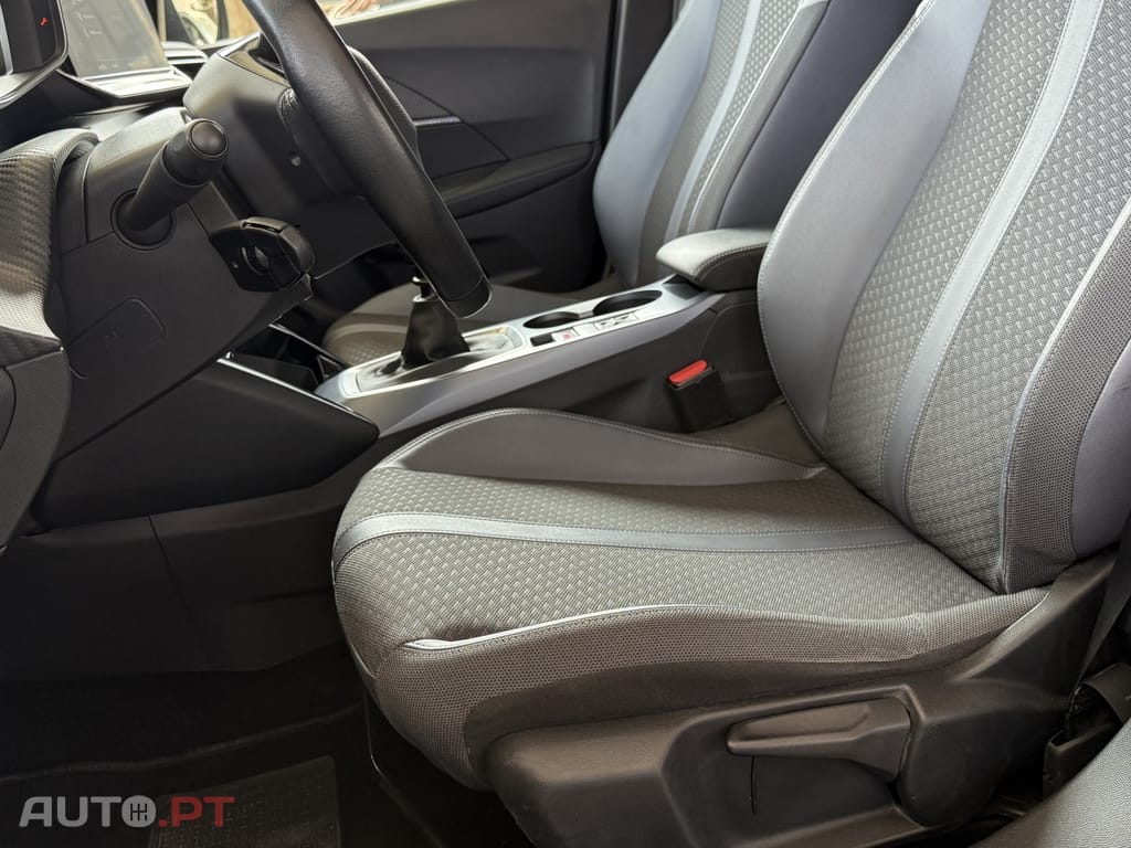 Peugeot 2008 1.2 PureTech Allure
