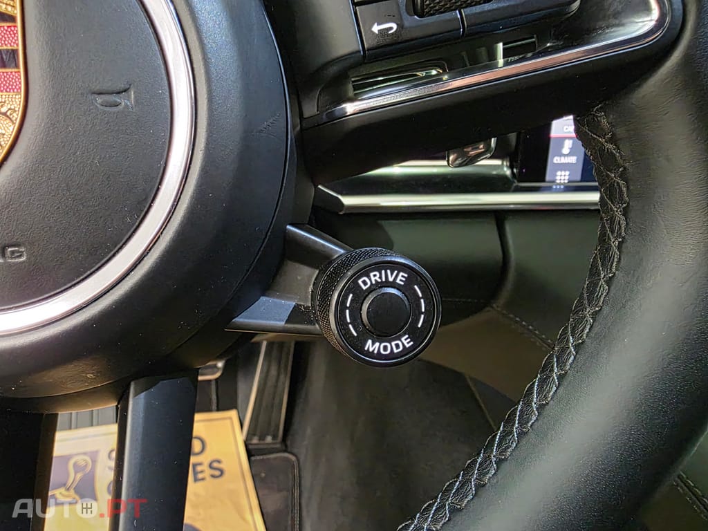 Porsche Panamera 4 e-hybrid