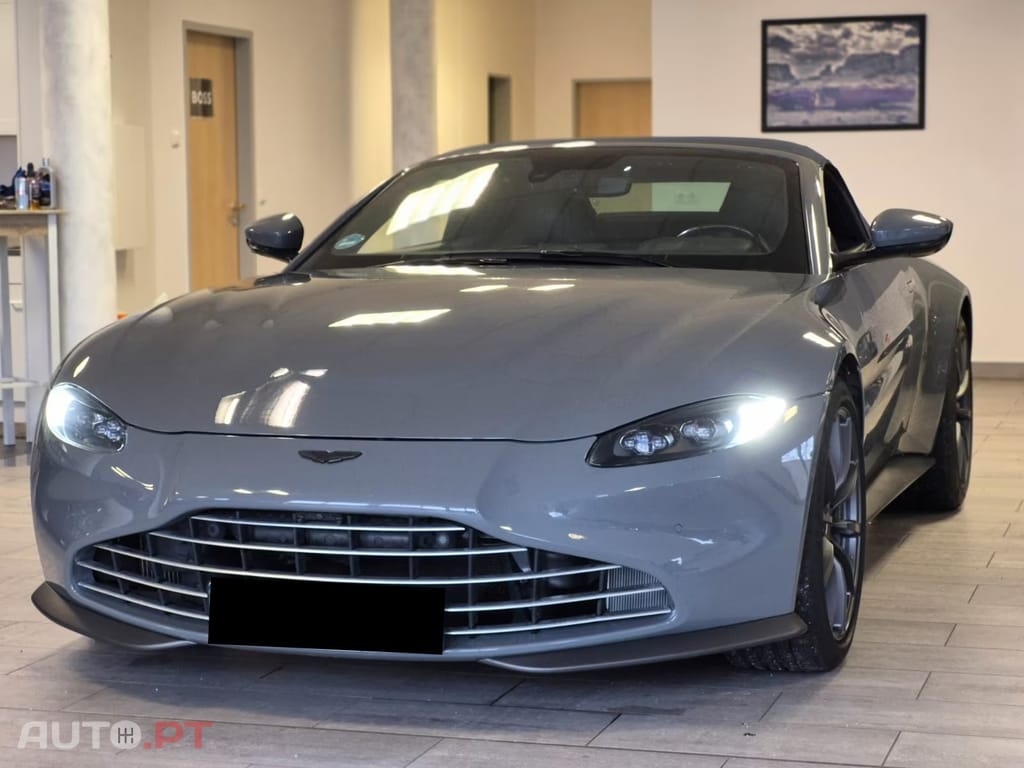 Aston Martin Vantage Roadster V8