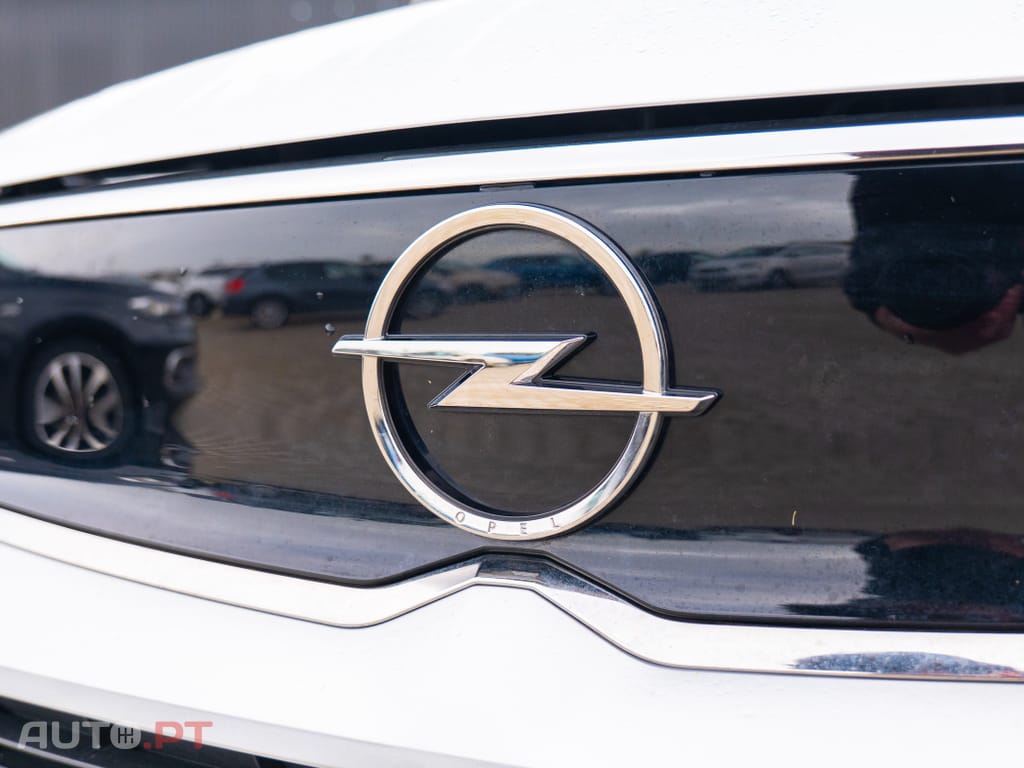 Opel Crossland 1.2 T Design & Tech