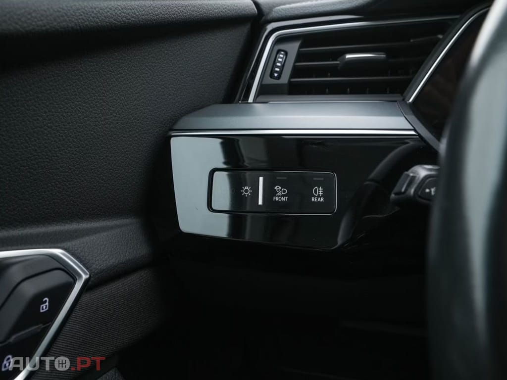 Audi E-Tron I.V.A DEDUTIVEL 