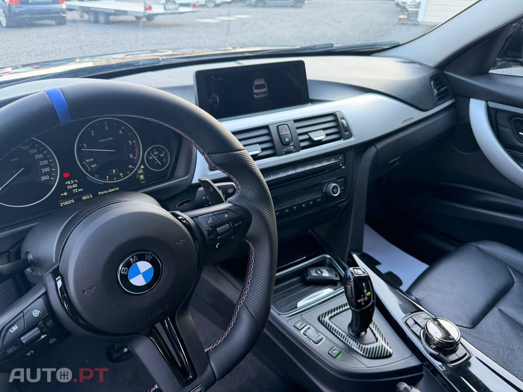 BMW 320 d Auto