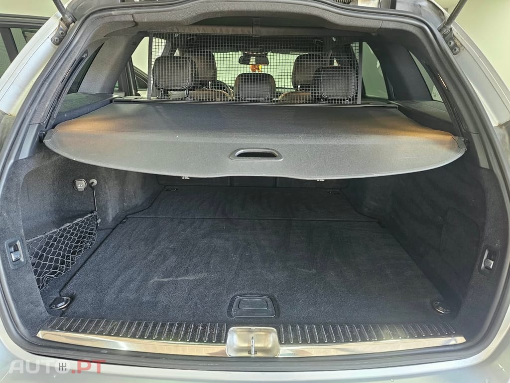 Mercedes-Benz C 300 h AMG Line
