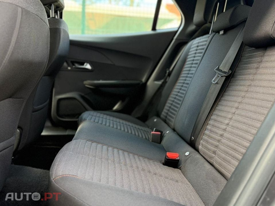 Peugeot 2008 1.5 BlueHDi Active Pack EAT8