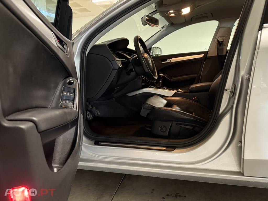 Audi A4 2.0 TDI S-line