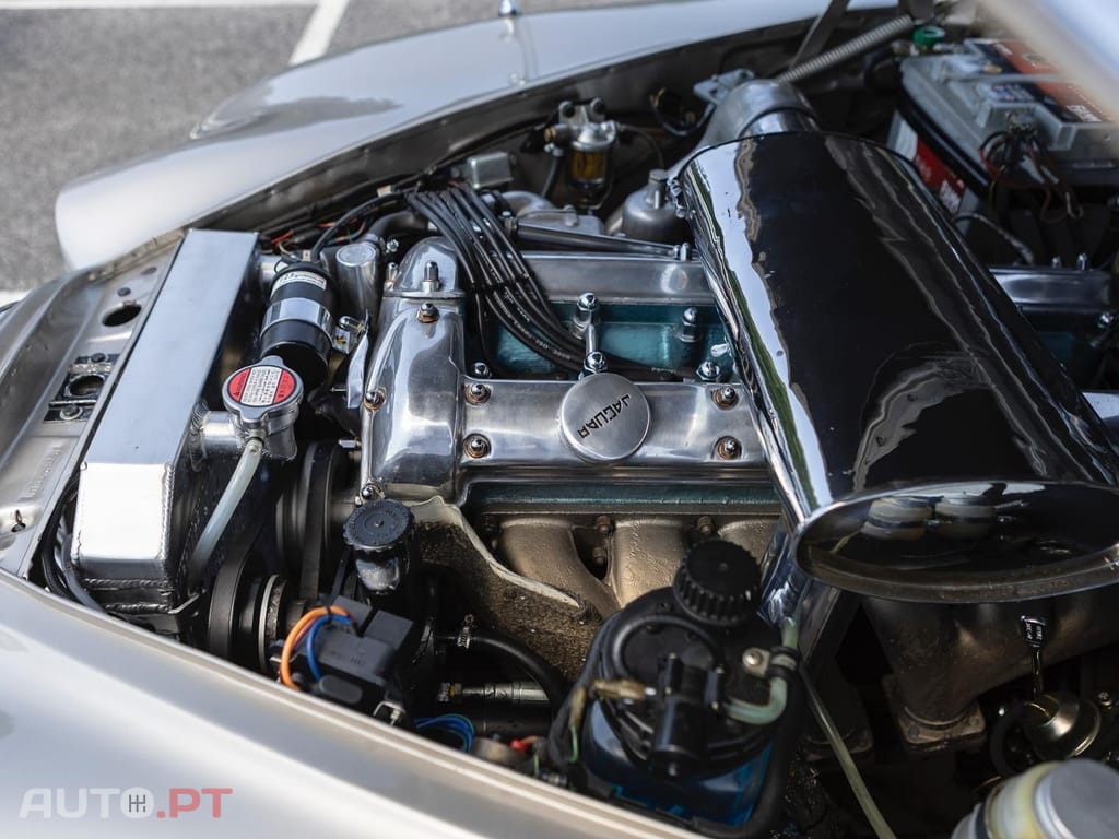 Jaguar S-Type 3.8