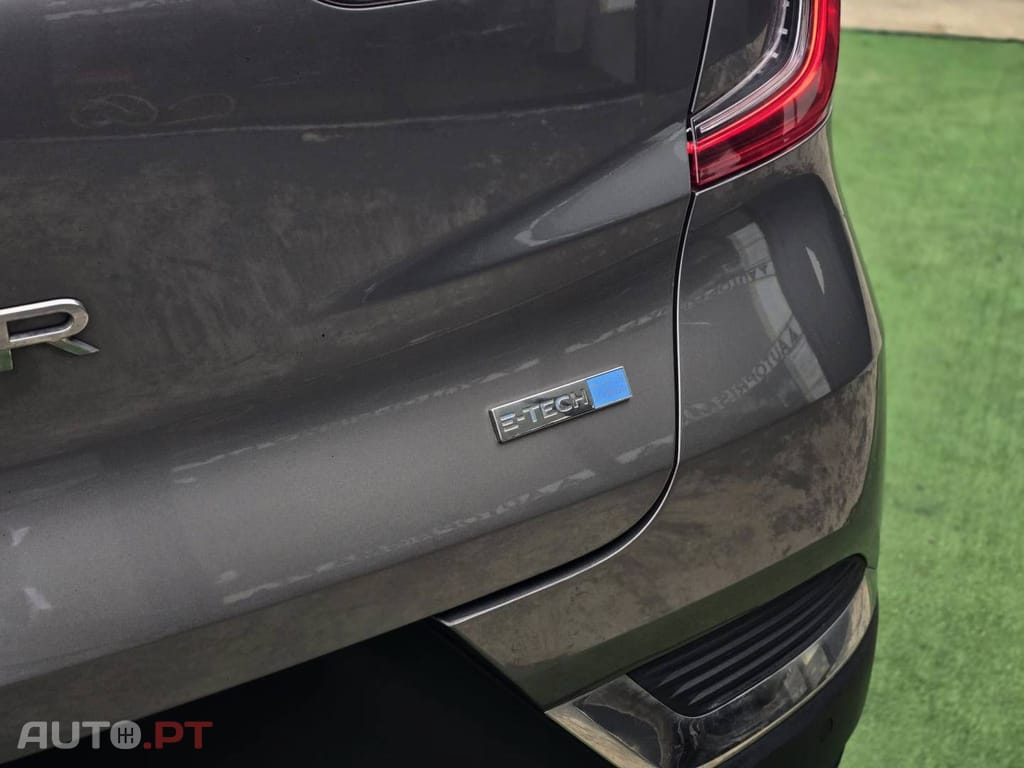 Renault Captur 1.6 E-Tech Plug-In Intens
