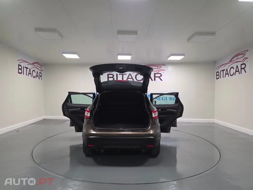 Nissan Qashqai 1.5 dCi N-Connecta Led