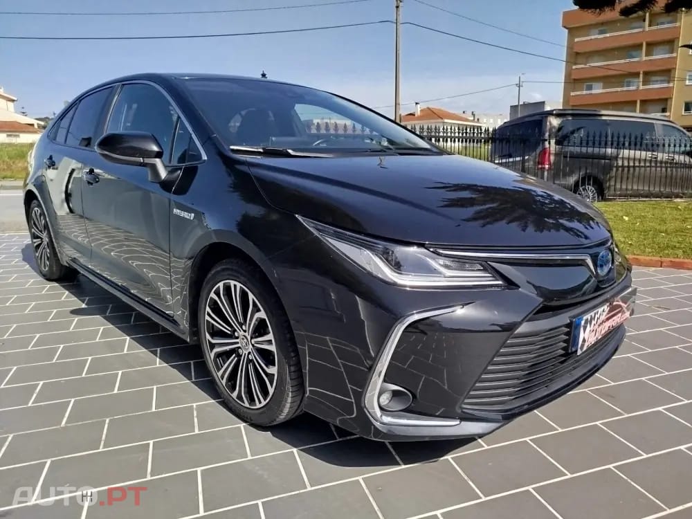 Toyota Corolla 1.8 Hybrid Exclusive