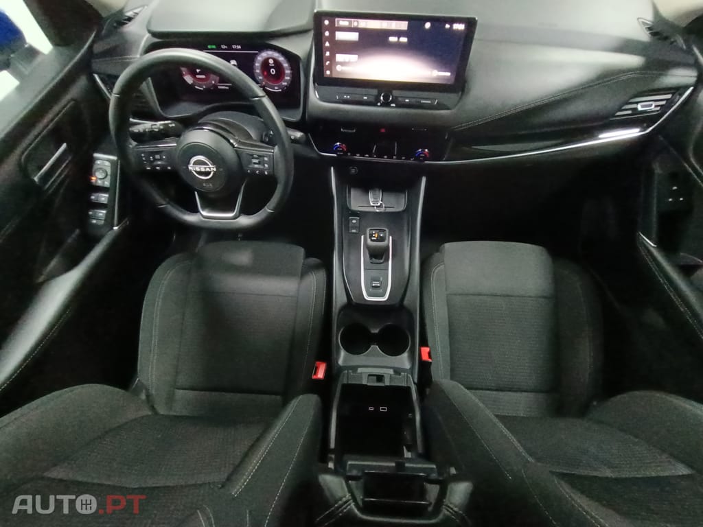 Nissan Qashqai 1.3 DIG-T N-Connecta LED+SKY Xtronic