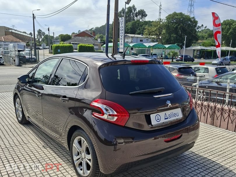 Peugeot 208 1.6 e-HDi Active 2-Tronic