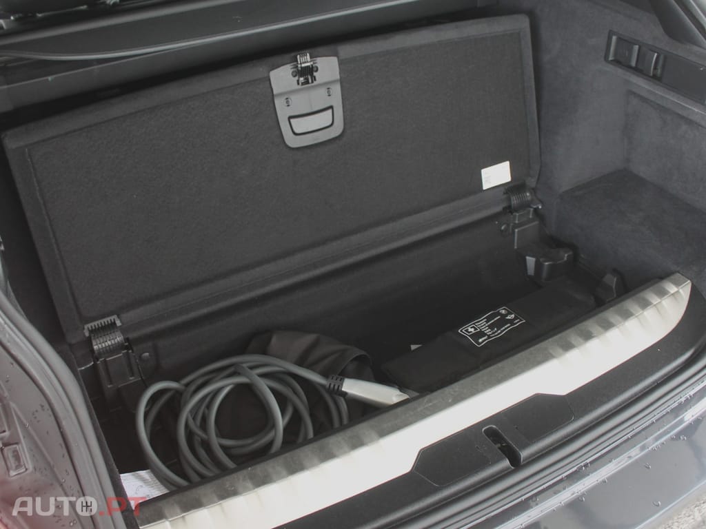 BMW 320 e Corporate Edition Auto