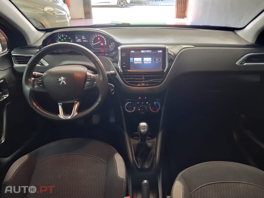 Peugeot 208 1.2 PureTech Style