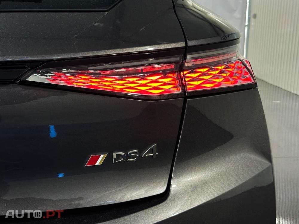 DS DS4 E-TENSE 225 PERFORMANCE LINE