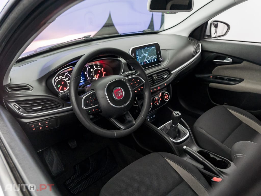 Fiat Tipo 1.3 M-Jet Lounge