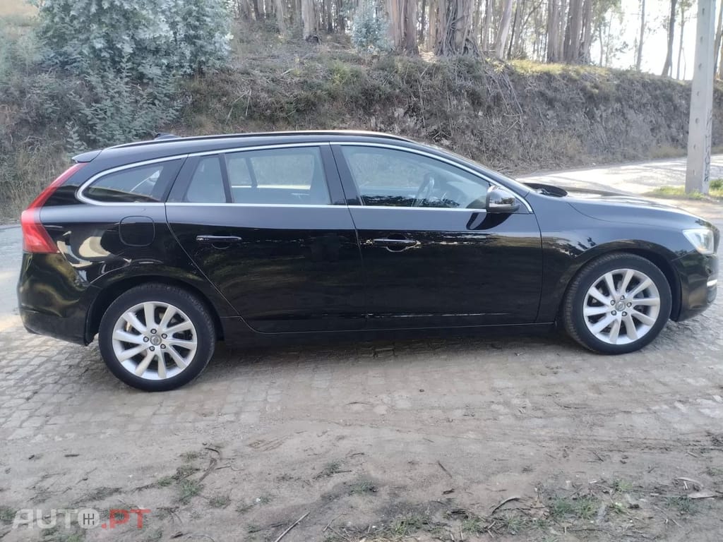 Volvo V60 2.0 D4 Momentum Eco Geartronic