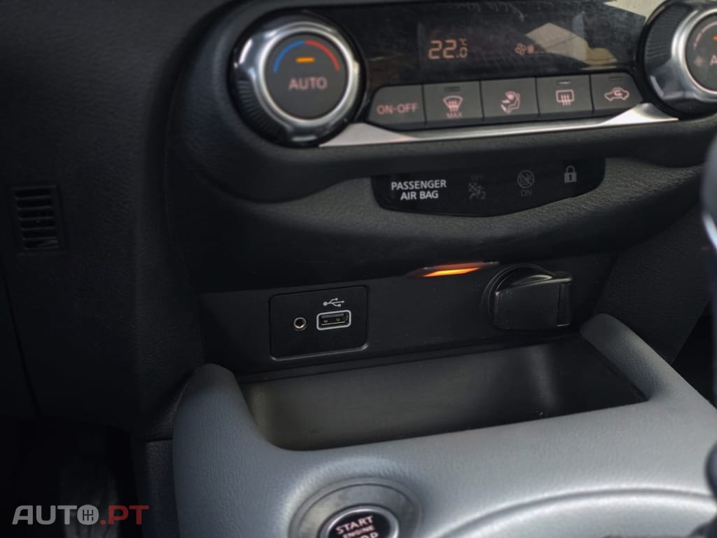 Nissan Juke 1.0 DIG-T N-Connecta