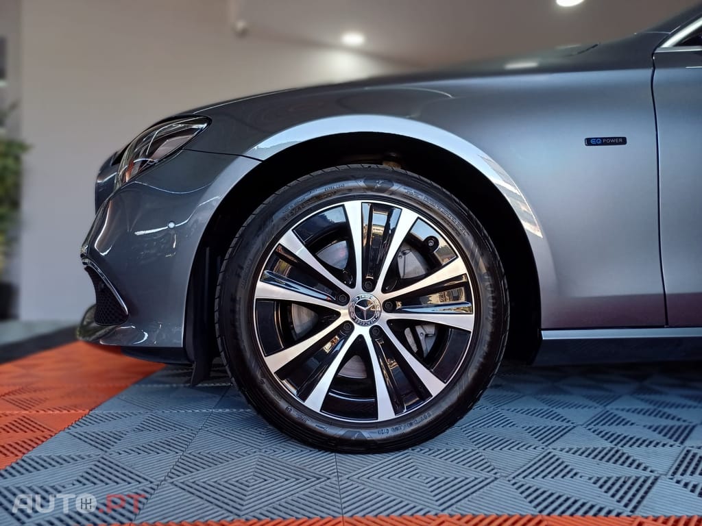 Mercedes-Benz E 300 de Avantgarde