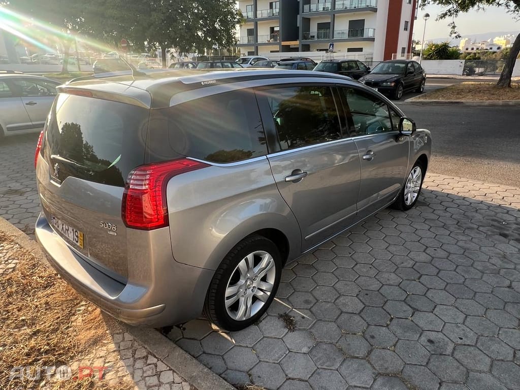 Peugeot 5008 HDI