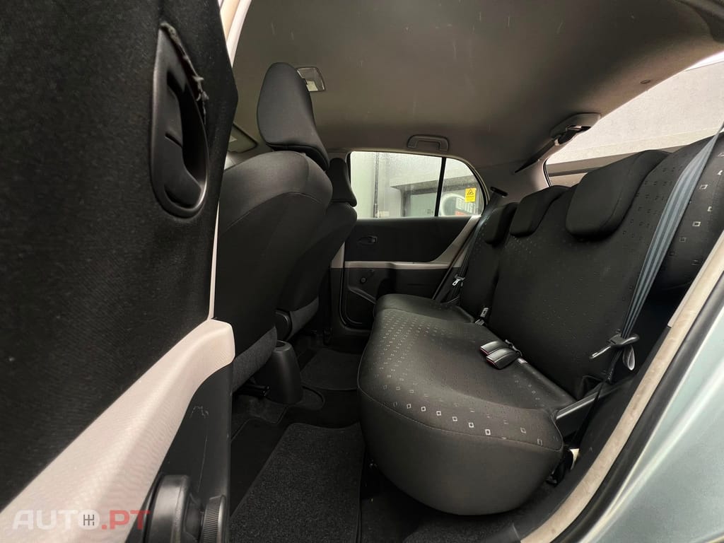 Toyota Yaris 1.0 VVT-i AC