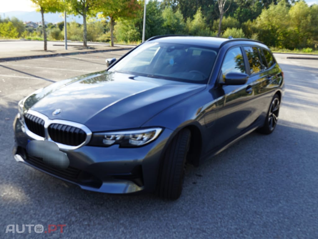 BMW 330 e touring auto