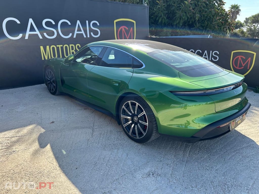 Porsche Taycan 4S