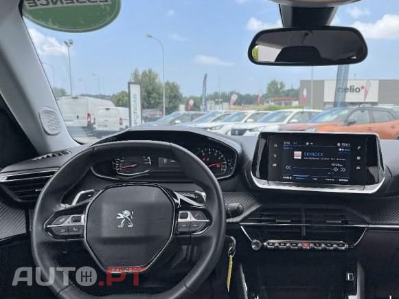 Peugeot 2008 1.2 Puretech Automatico