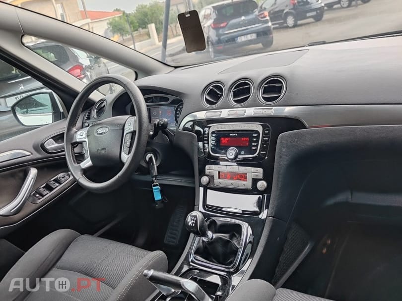 Ford S-Max 2.0 TDCi Titanium 7L
