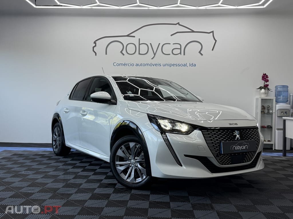 Peugeot E-208 50 kWh Allure Pack