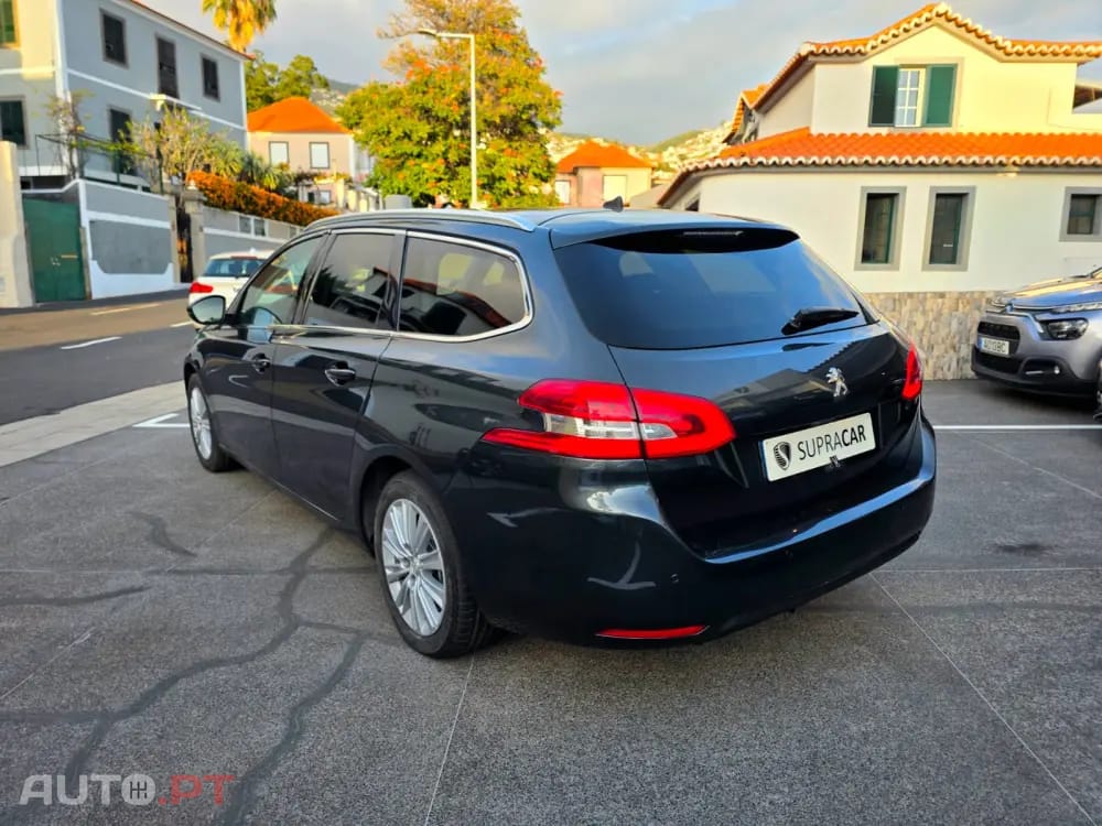 Peugeot 308 1.5 BlueHDi Style EAT8