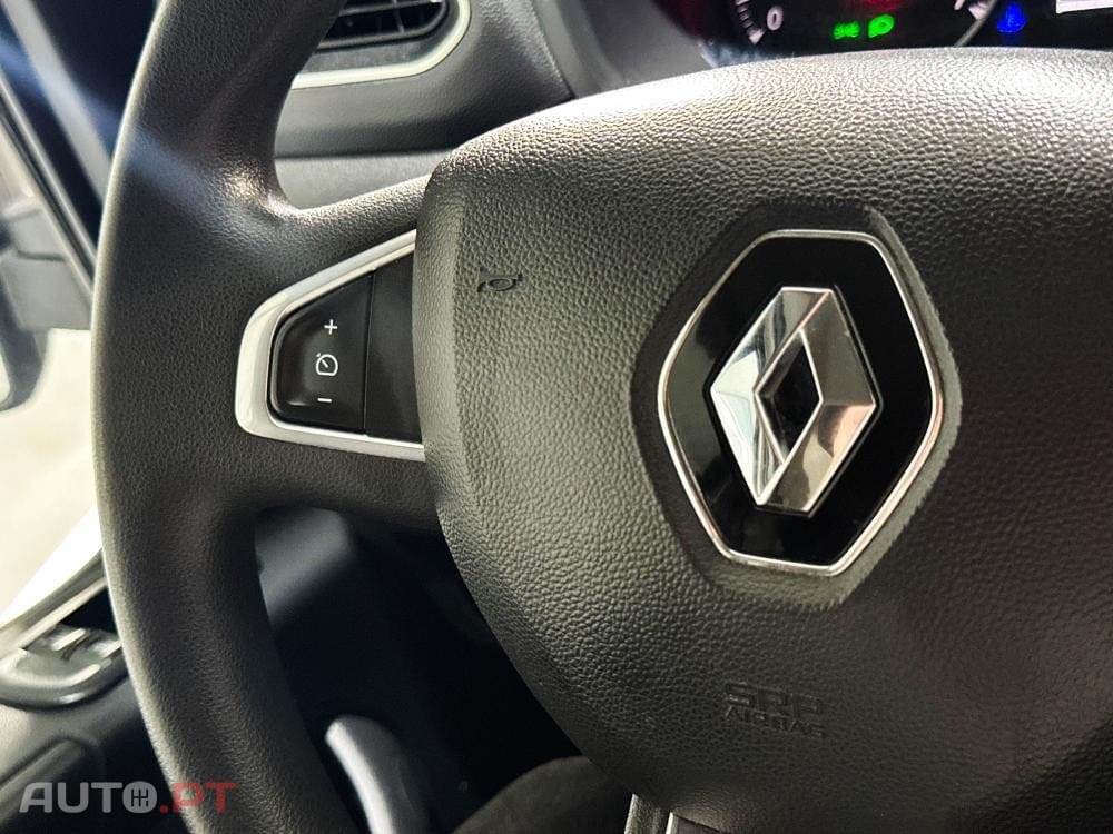 Renault Master L2H2 2.3 DCi 135cv Confort