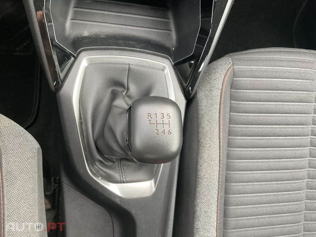 Peugeot 2008 1.2 PureTech Active Pack