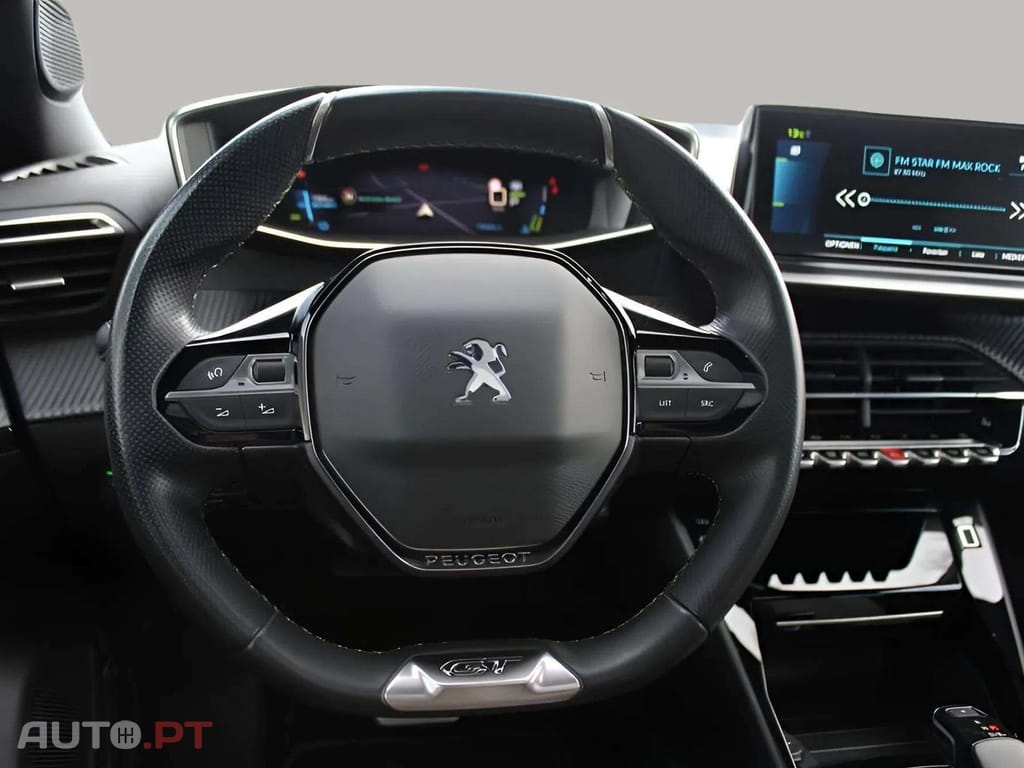 Peugeot E-2008 GT 
