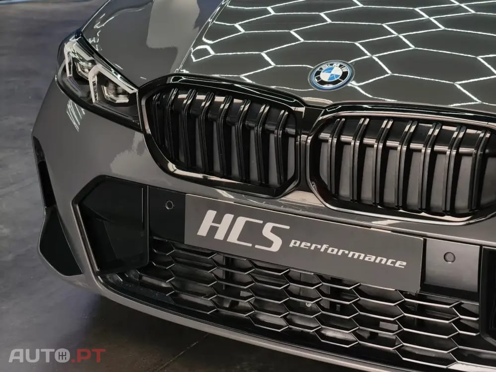 BMW 330 e Pack Desportivo M Pro Auto