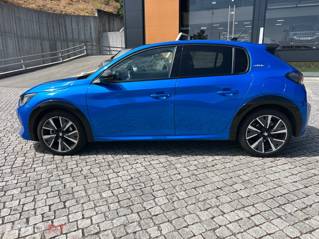 Peugeot 208 1.2 PureTech GT Line EAT8