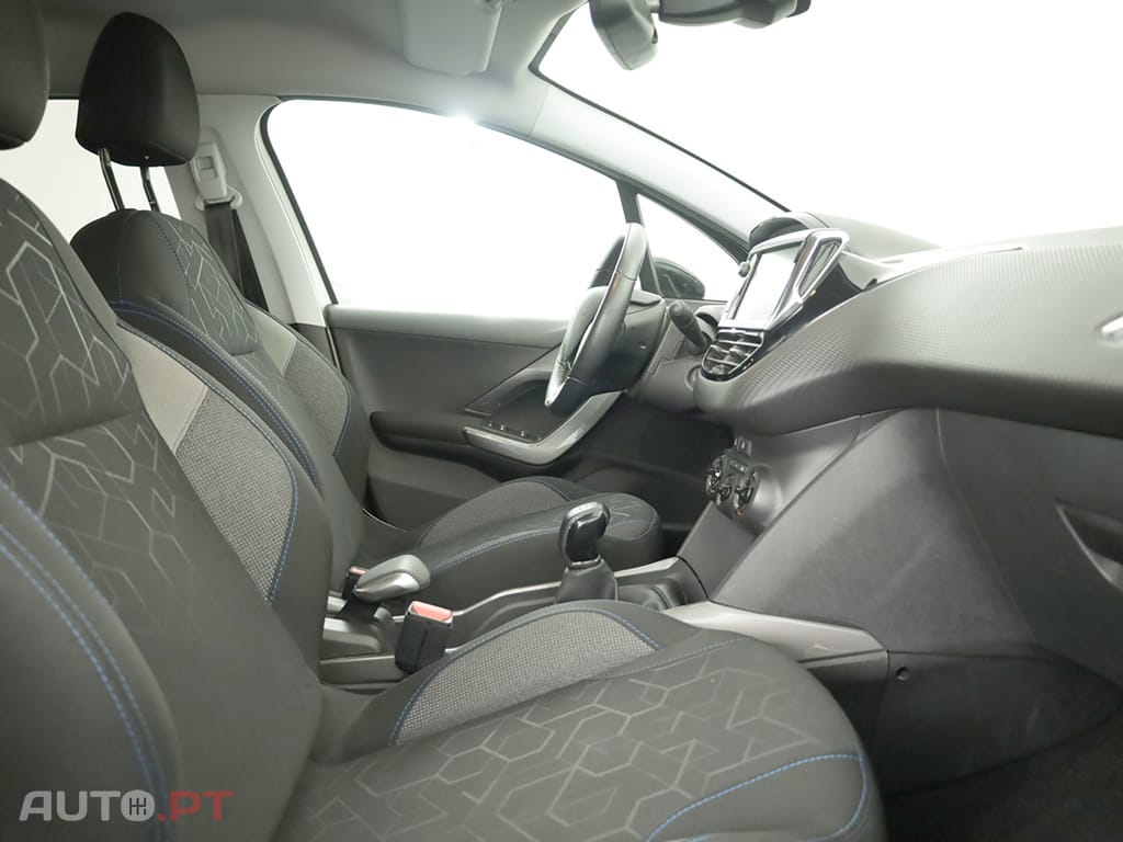 Peugeot 2008 2008 1.2 PureTech Allure