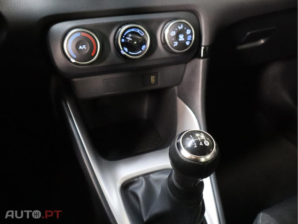 Toyota Yaris 1.0 VVT-i Comfort Plus